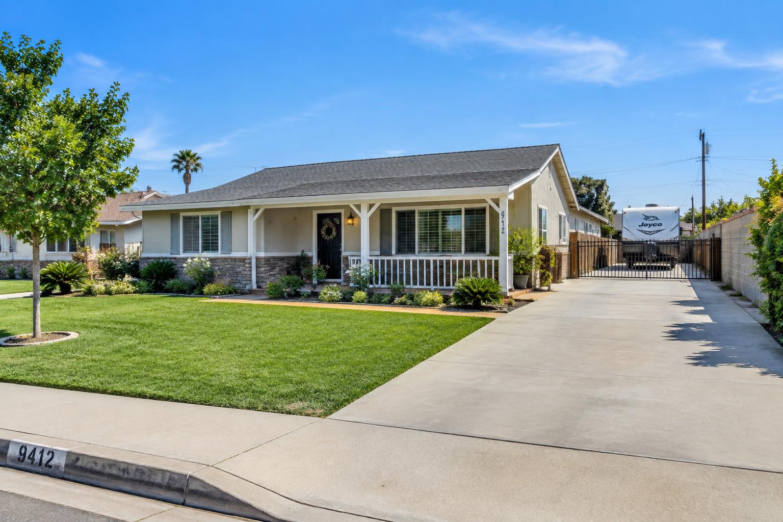 4546 Lindsey Ave